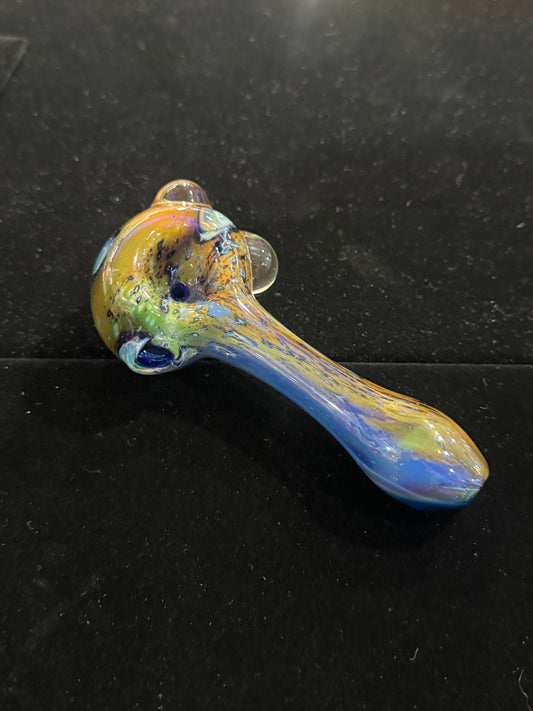 Come grab this beauty. This American Handpipe is the perfect size to handle one sesh or many