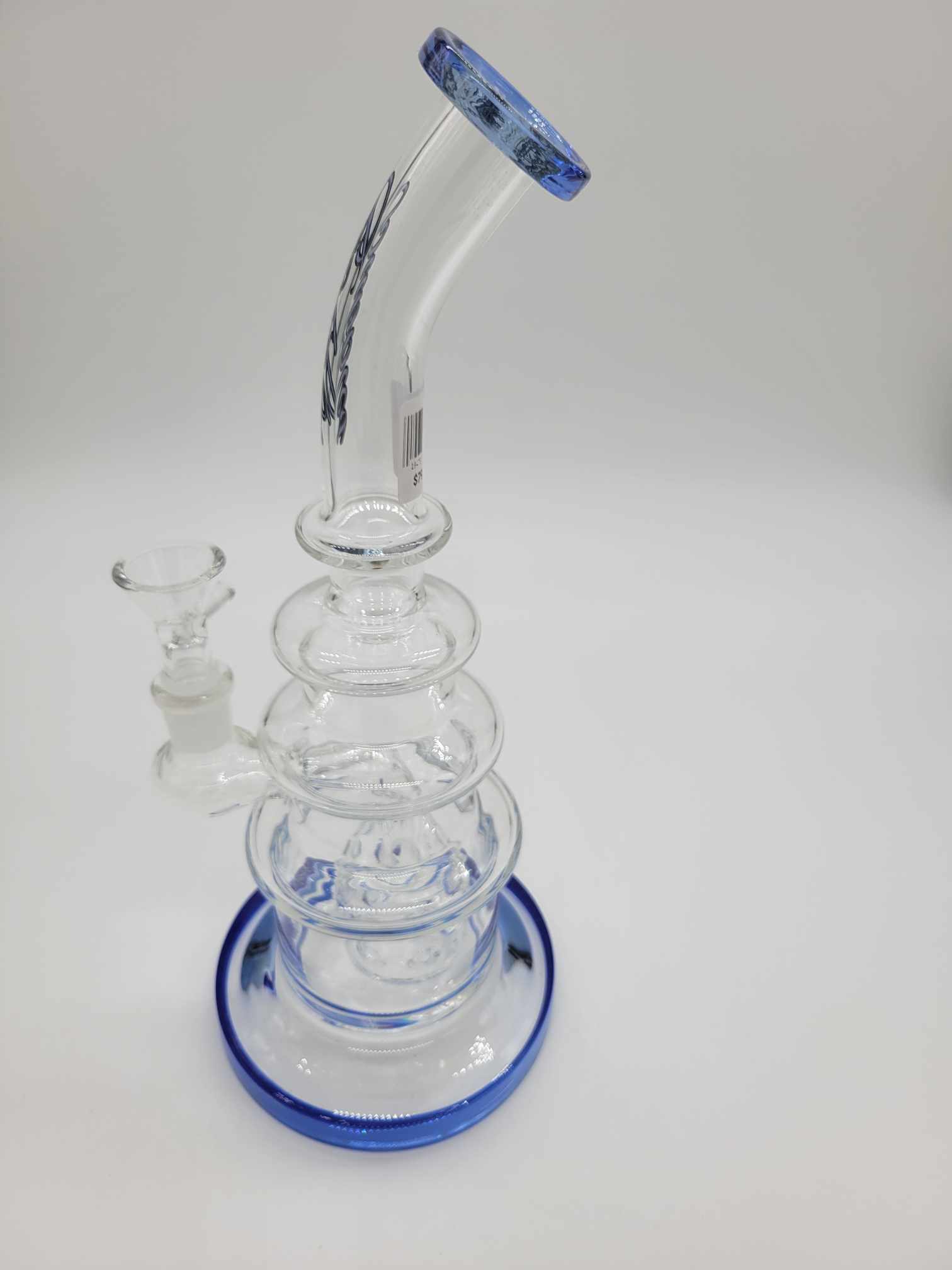 Bubbler Waterpipe with blue accents. Comes with a 14mm slide/bowl